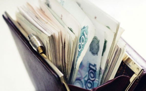 Средняя зарплата саратовца — 26 тысяч рублей в месяц