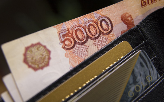 В Саратовской области зарплаты бюджетникам могут увеличить на 19%