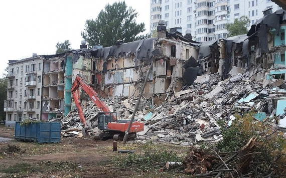 В Саратове семь аварийных домов снесут за 7,6 млн рублей