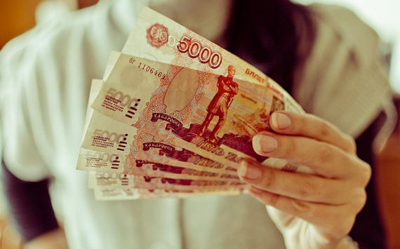 Саратовские налогоплательщики за год перечислили в бюджет почти 100 млрд рублей